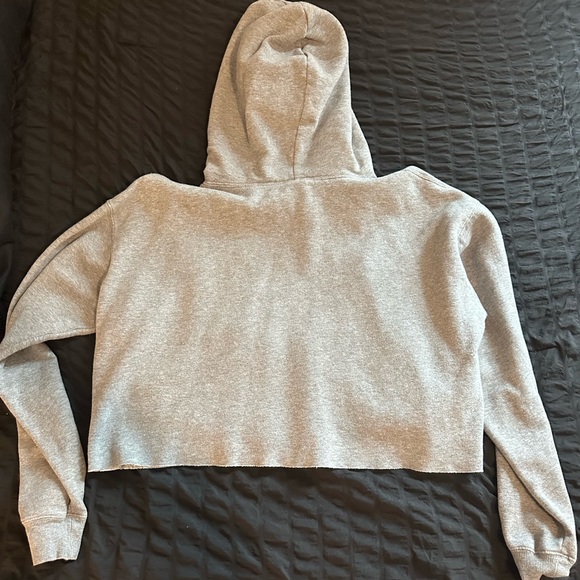 Gray cropped hoodie - Picture 2 of 2